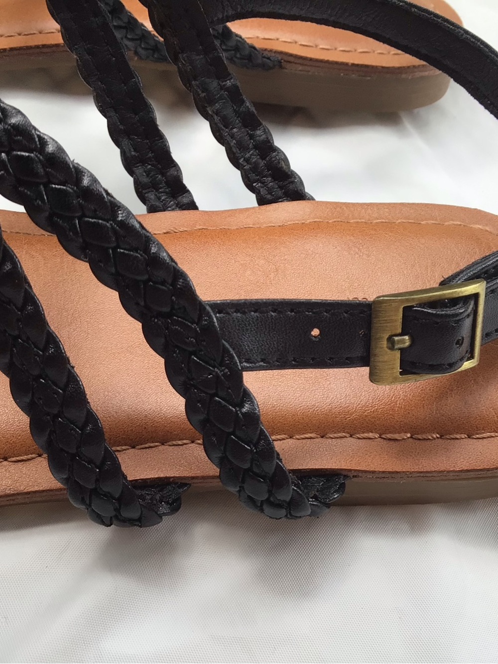 Universal Thread Black Braided Strap Sandals with Brown Footbed Size 11 - Picture 4 of 5